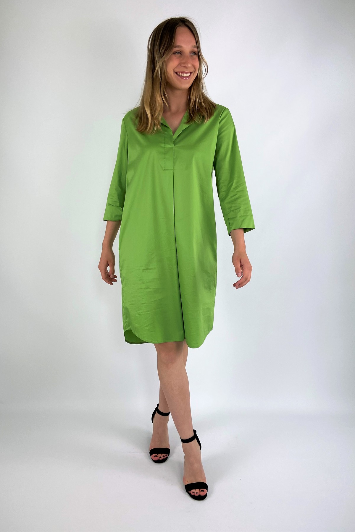 Kleed polokraag katoenstretch in de kleur groen van het merk FFC