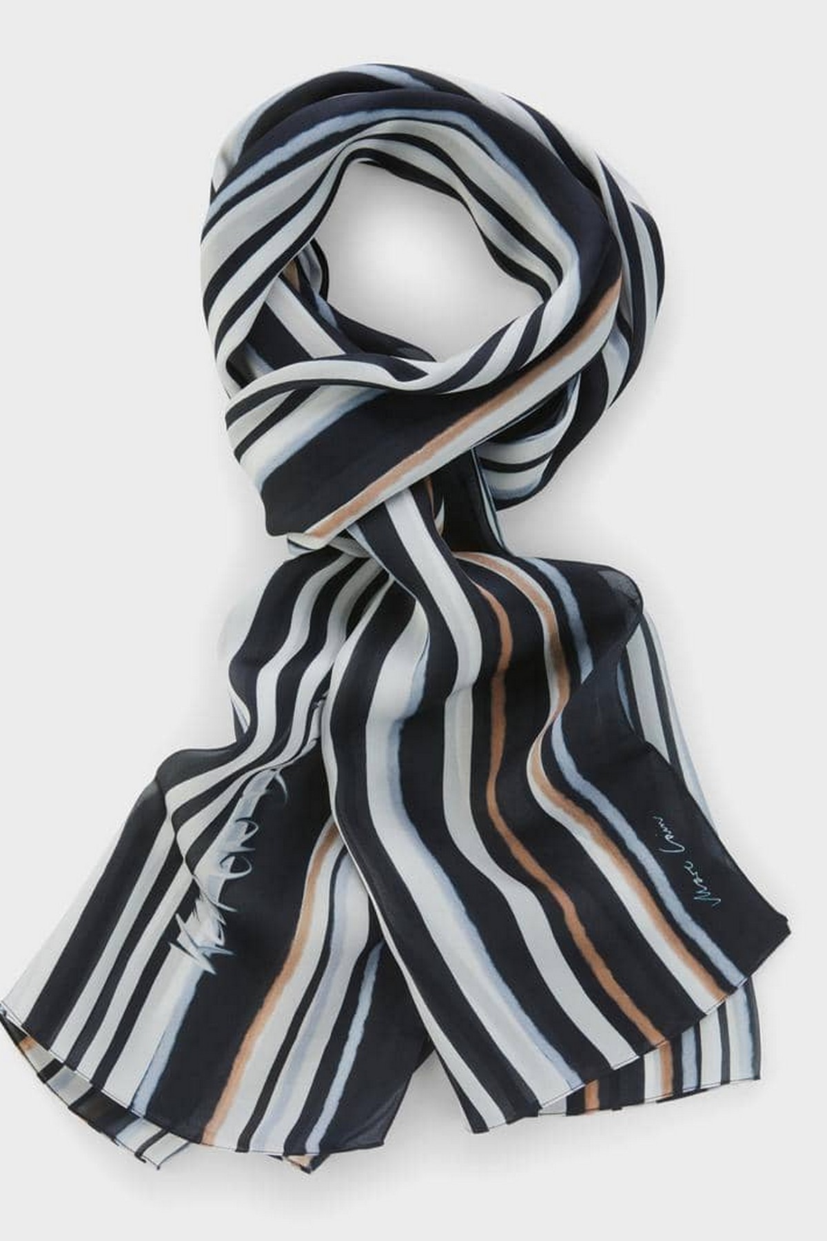 Sjaal zijde streep in de kleur marine wit van het merk Marc Cain