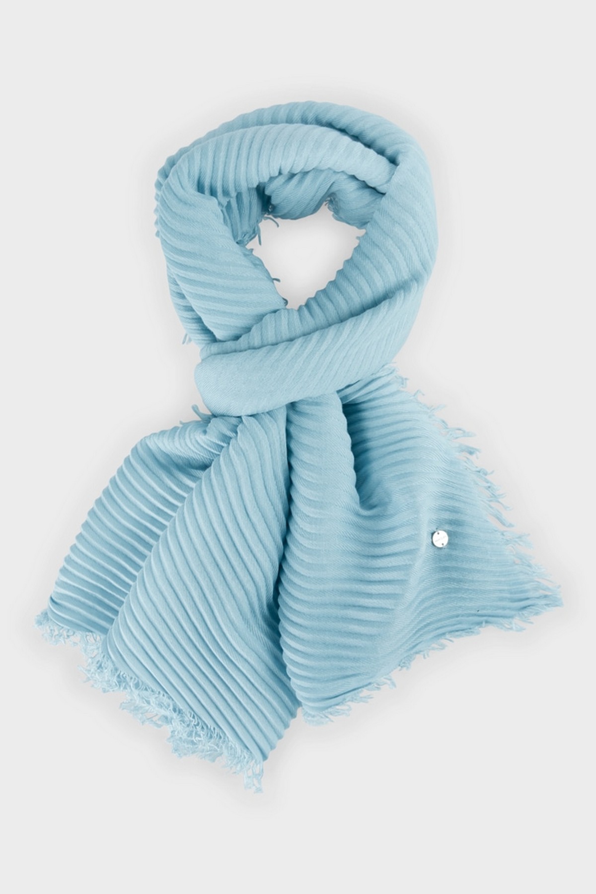 Sjaal geribt franjes in de kleur lichtblauw van het merk Marc Cain Collections
